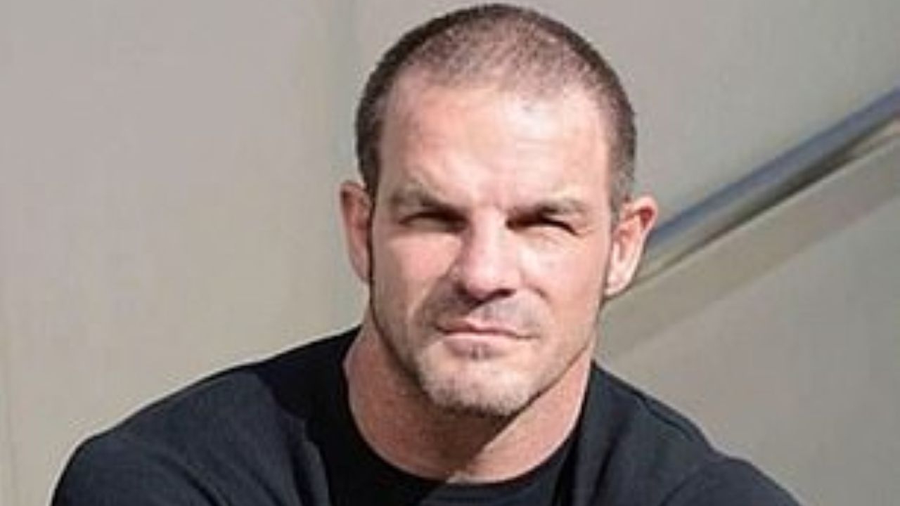 Ian Roberts photo 1